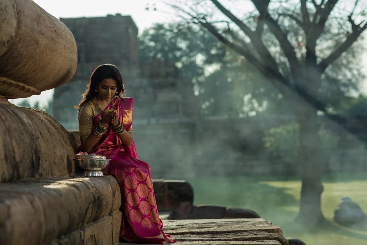 Pink Saree Captions For Instagram: Style Guide, Ideas, Trends, and Inspiration
